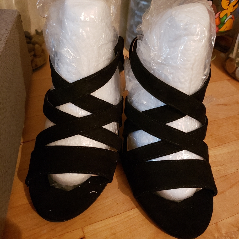 Women's nyla criss cross shoes